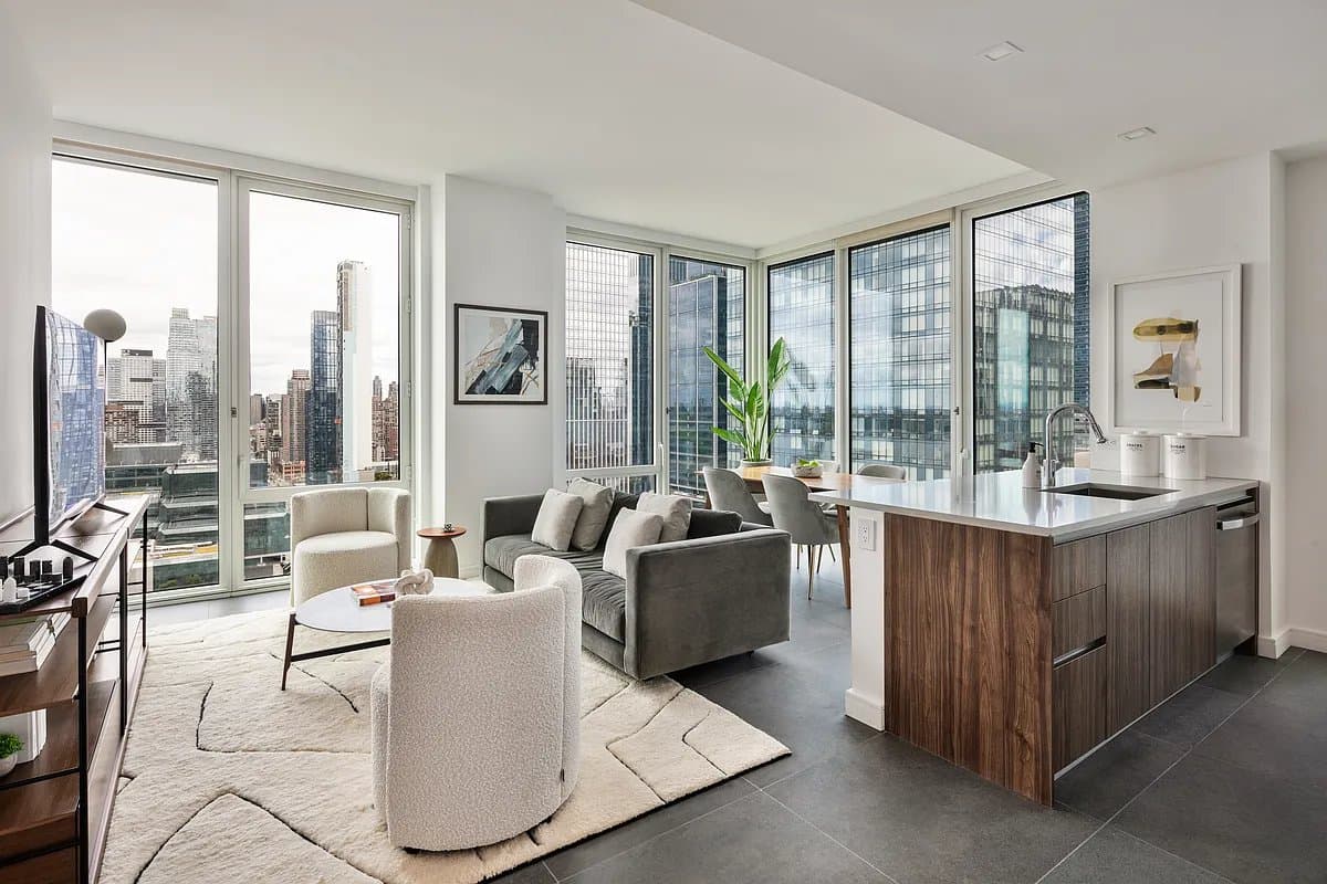 2 bed apartment at 606 West 30th Street, Unit 33G, Hudson Yards, photo 4 of 22