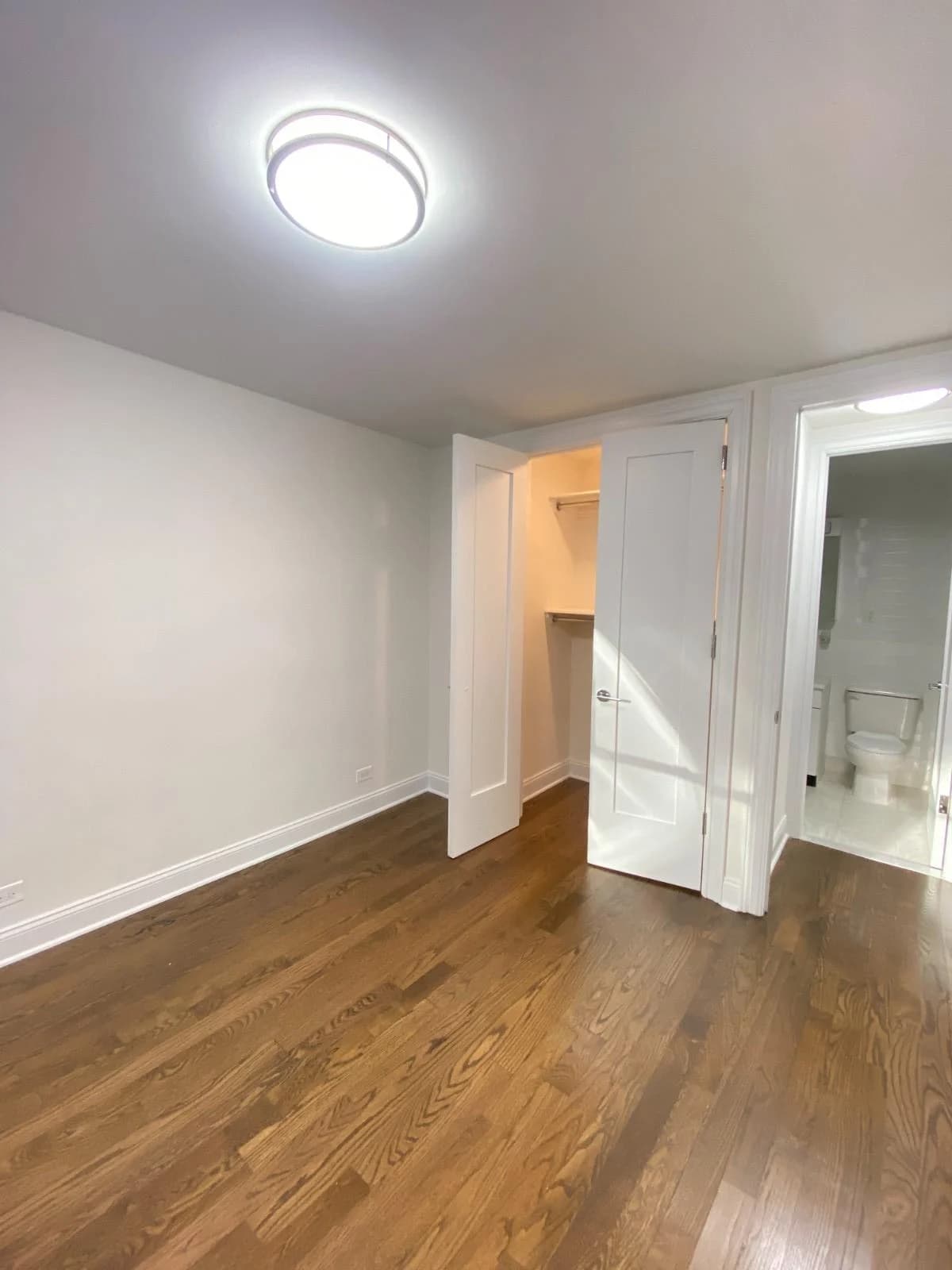 2 bed apartment at 96 Fifth Avenue, Unit 3C, Union Square, photo 4 of 7