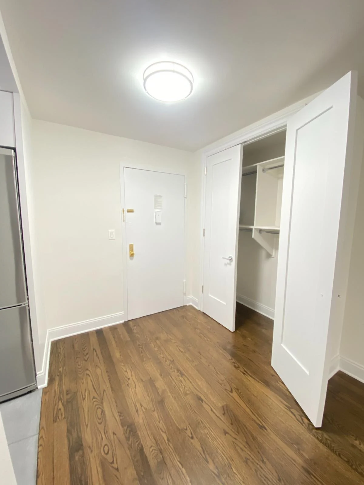 2 bed apartment at 96 Fifth Avenue, Unit 3C, Union Square, photo 1 of 7
