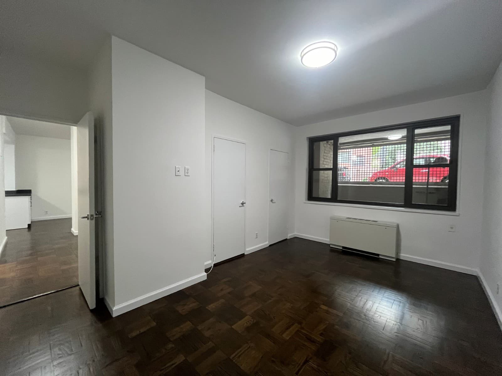 405 East 56th Street, photo 2