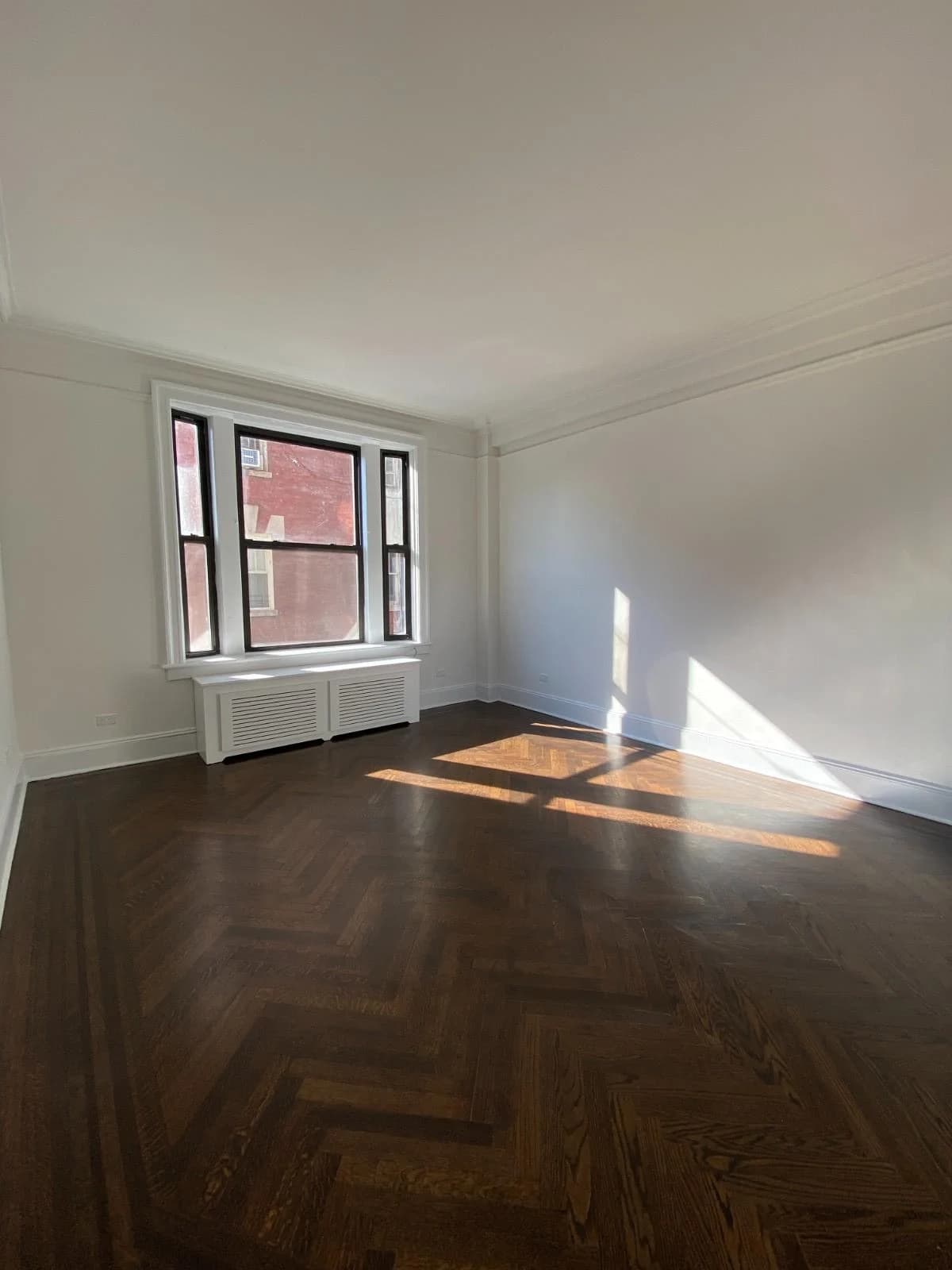 166 W 72nd St, photo 3