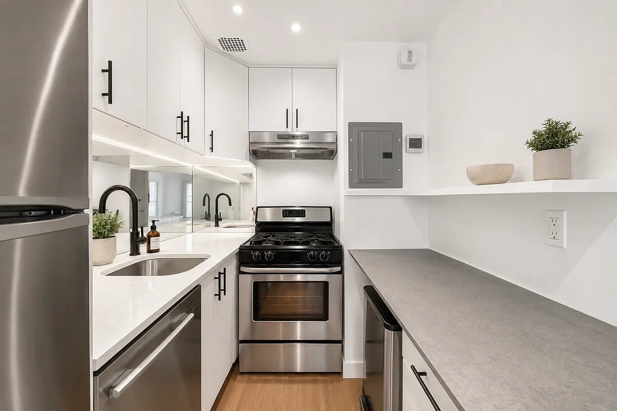 1 bed apartment at 680 Broadway, Unit 2A, NoHo, photo 5 of 9