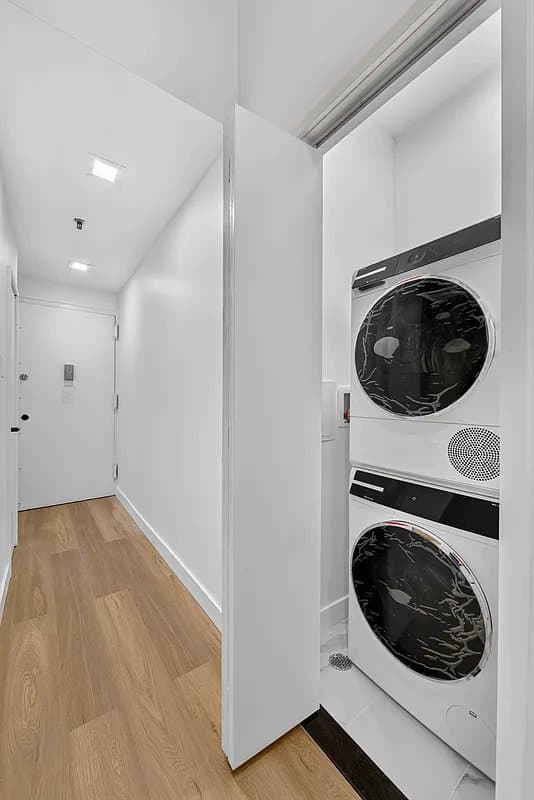 1 bed apartment at 680 Broadway, Unit 2A, NoHo, photo 7 of 9