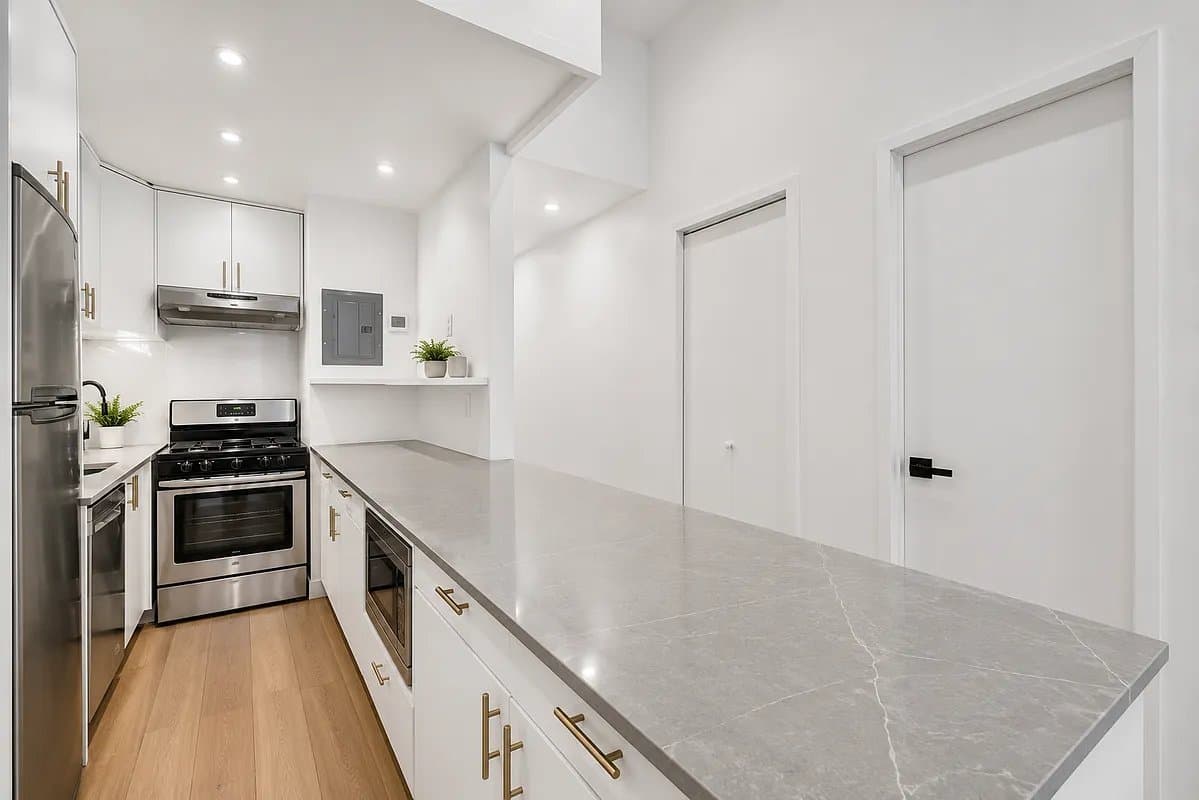 1 bed apartment at 680 Broadway, Unit 2A, NoHo, photo 6 of 9