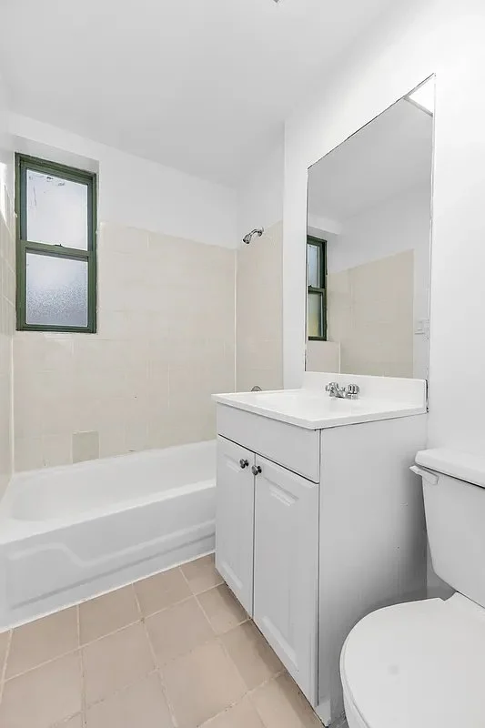 240 West 64th Street, photo 2
