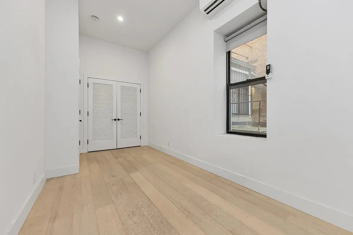 3 bed apartment at 245 Eldridge Street, Unit 1R, Lower East Side, photo 4 of 7