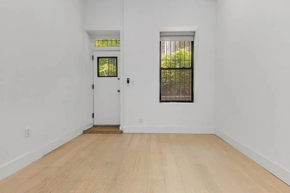 3 bed apartment at 245 Eldridge Street, Unit 1R, Lower East Side, photo 6 of 7