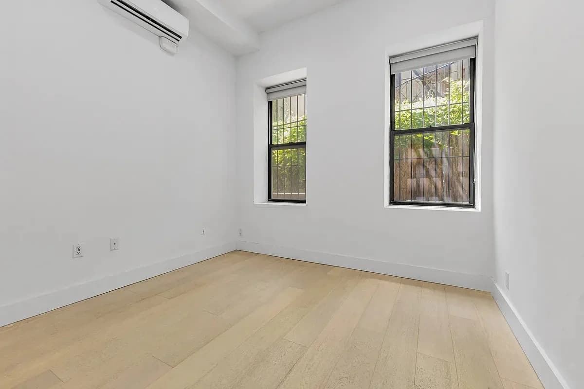 3 bed apartment at 245 Eldridge Street, Unit 1R, Lower East Side, photo 3 of 7