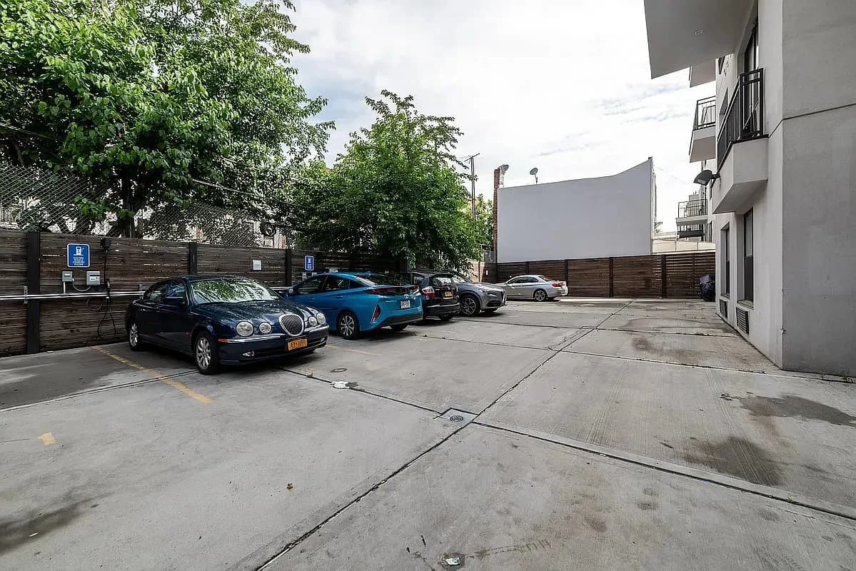 2 bed apartment at 73 Starr Street, Unit 5C, Bushwick, photo 13 of 15