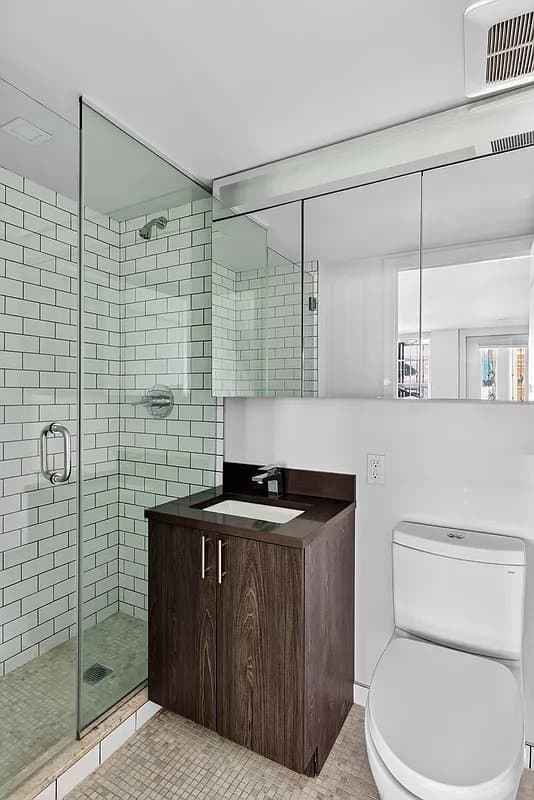 1 bed apartment at 163 Ludlow Street, Unit GE, Lower East Side, photo 7 of 9