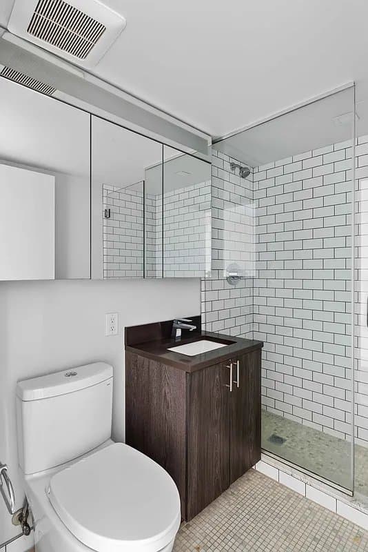1 bed apartment at 163 Ludlow Street, Unit GE, Lower East Side, photo 6 of 9