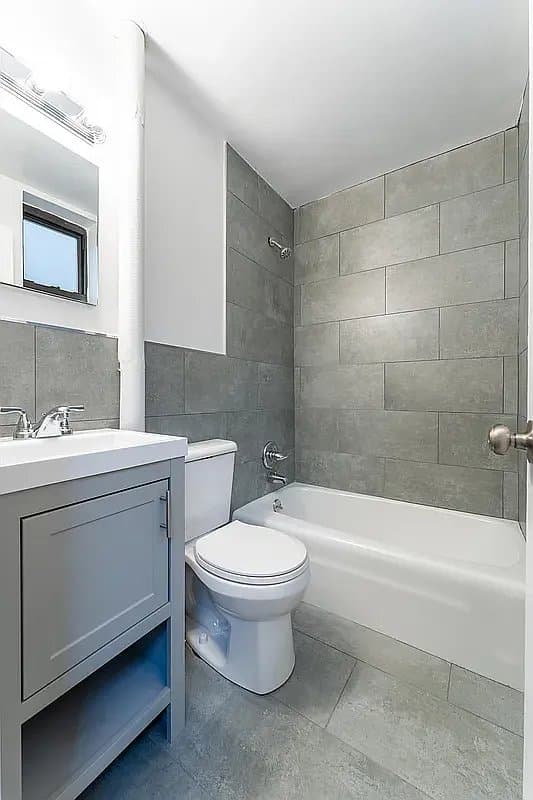 32 Cornelia Street, photo 4
