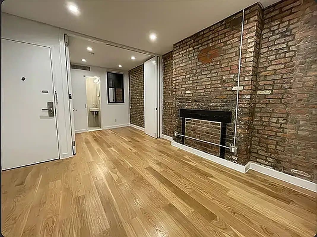 1 bed apartment at 102 Forsyth Street, Unit 10, Chinatown, photo 5 of 8