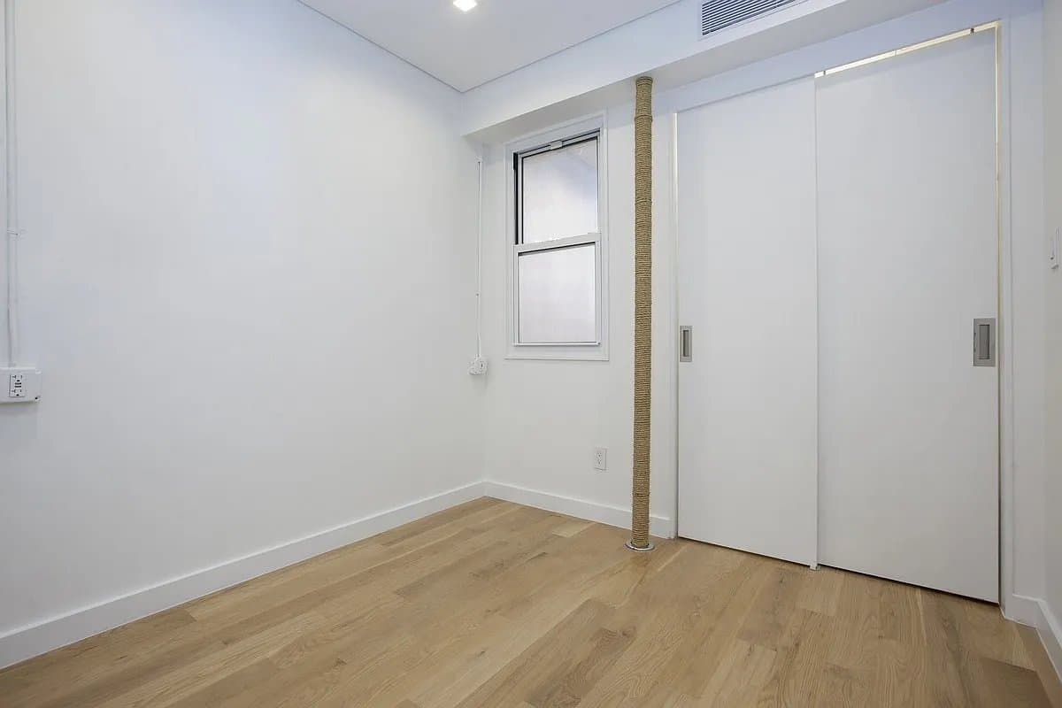 1 bed apartment at 102 Forsyth Street, Unit 10, Chinatown, photo 6 of 8