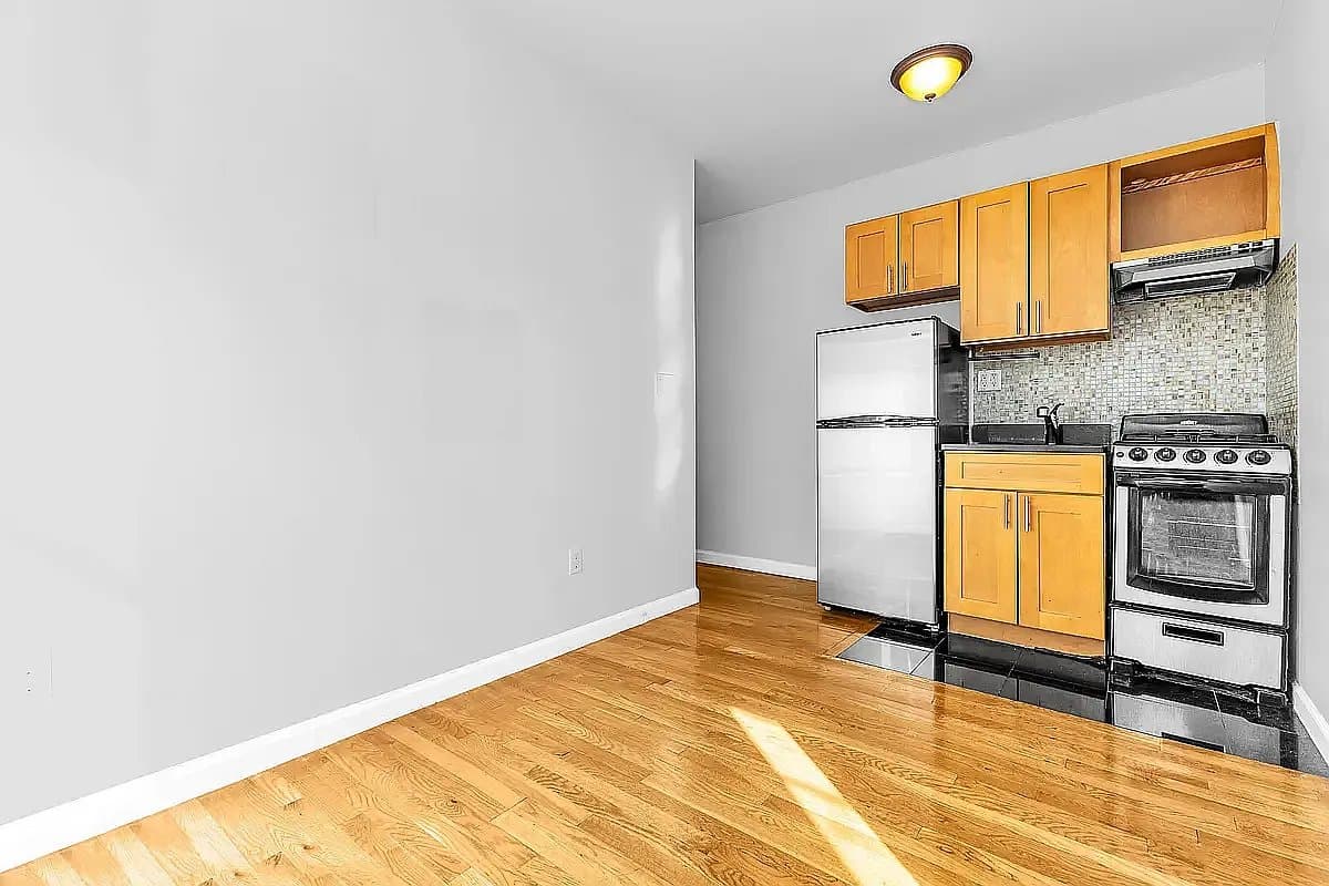 101 Delancey Street, photo 5