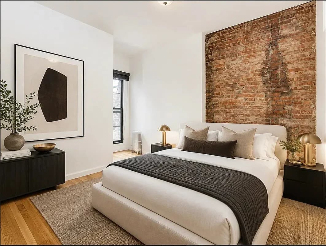 2 bed apartment at 7 Carmine St, Unit 21, West Village, photo 2 of 3