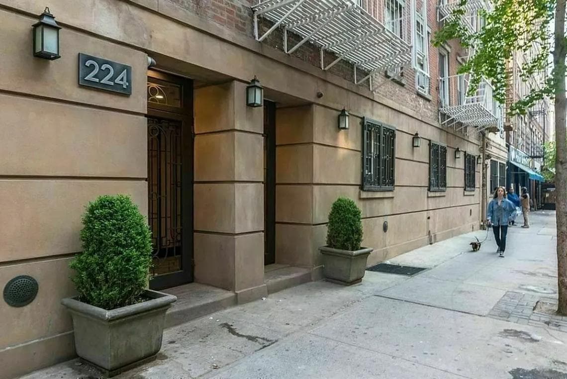 Studio apartment at 224 Sullivan Street, Unit E1, Greenwich Village, photo 4 of 8