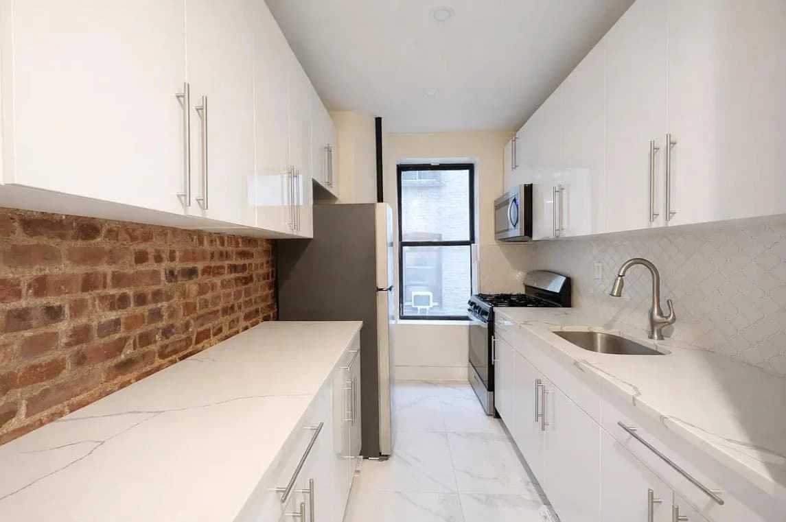 2 bed apartment at 533 West 158th Street, Unit 42, Washington Heights, photo 2 of 5