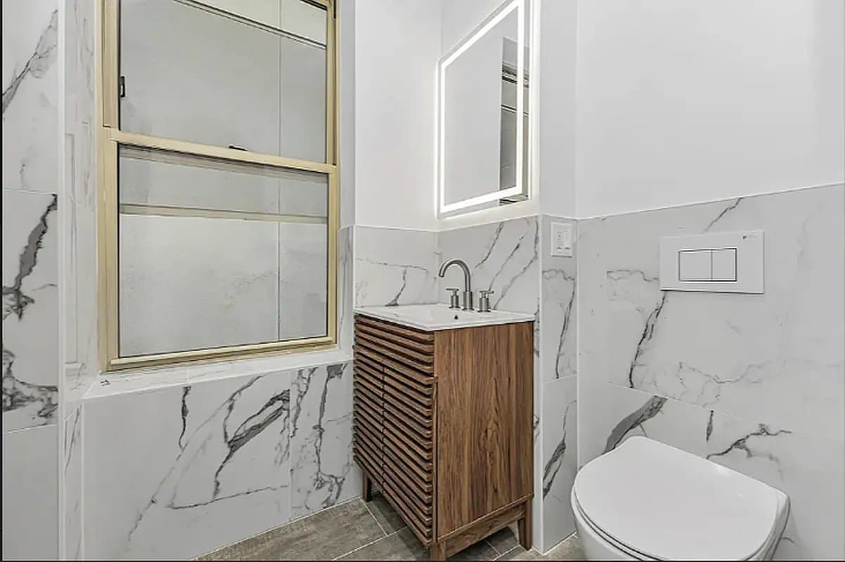 1 bed apartment at 246 East 53rd Street, Unit 5B, Midtown East, photo 5 of 5
