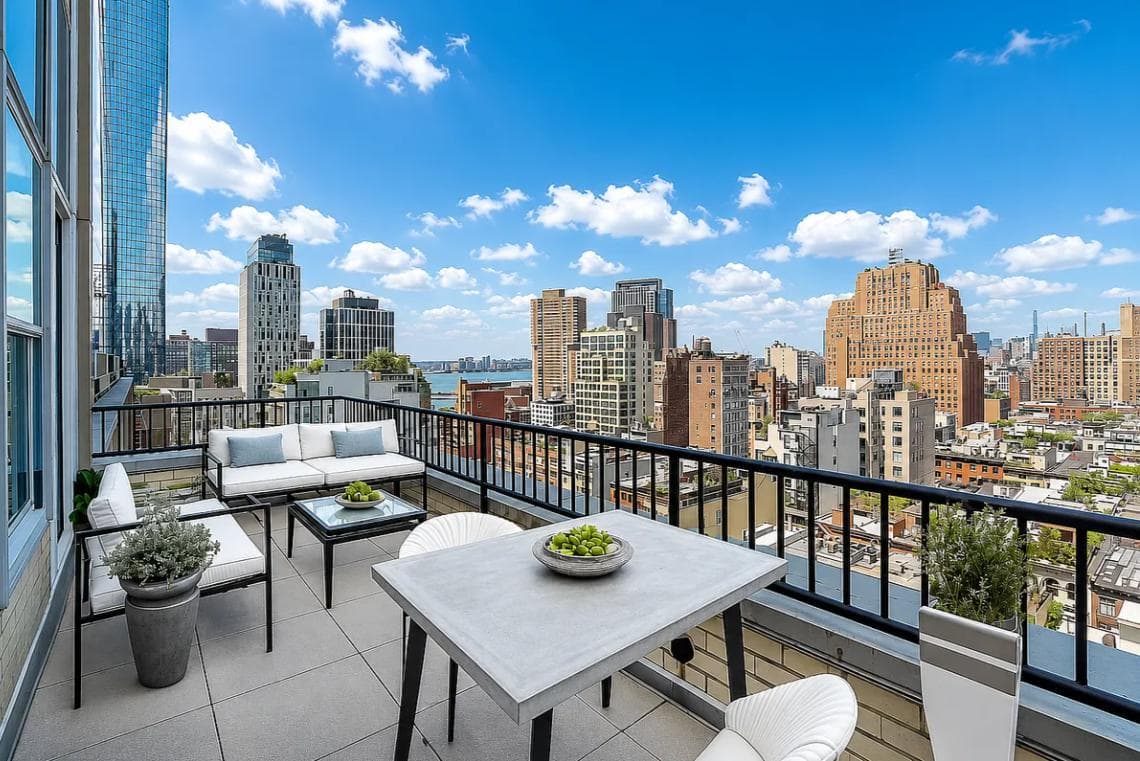 2 bed apartment at 50 Murray Street, Unit 759, Financial District, photo 2 of 11