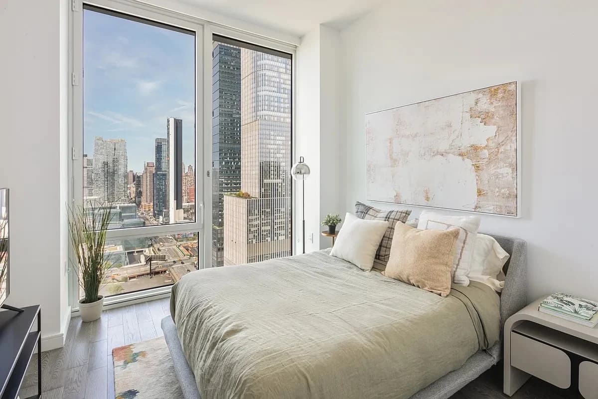 2 bed apartment at 606 West 30th Street, Unit 32G, Hudson Yards, photo 6 of 25