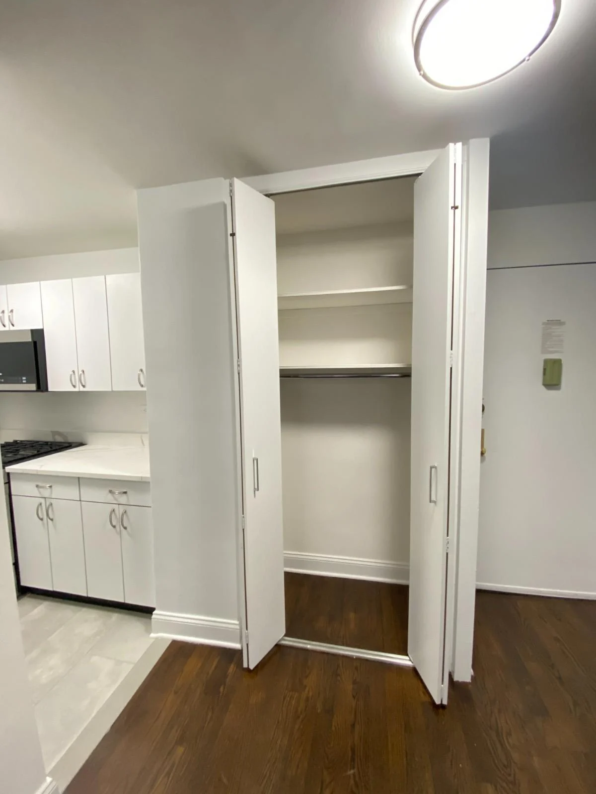 Studio apartment at 96 Fifth Avenue, Unit 8P, Union Square, photo 7 of 7