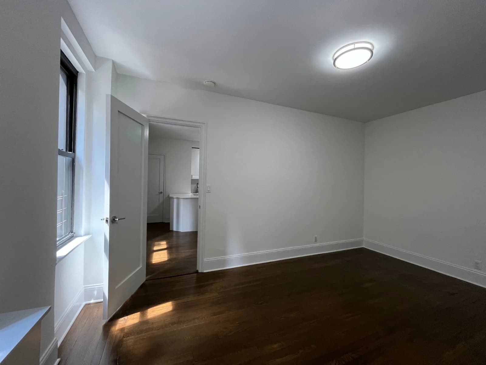 1 Bed apartment at 140 E 46th St, Unit 2B, Midtown East