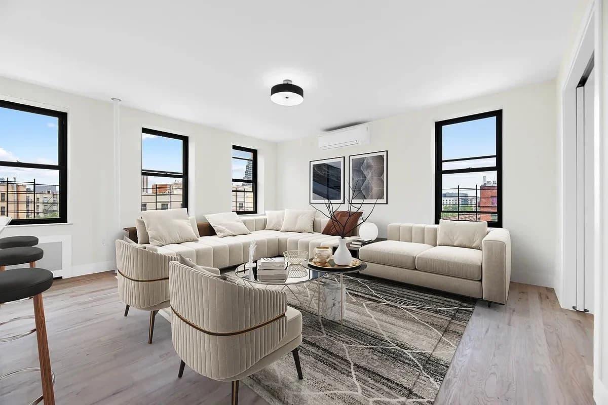 101 East 116th Street, photo 2