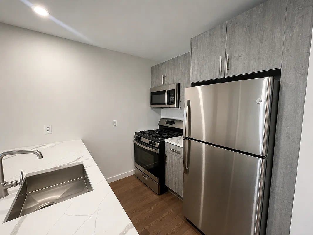 1 bed apartment at 91-09 Roosevelt Avenue, Unit 307, Jackson Heights, photo 3 of 6