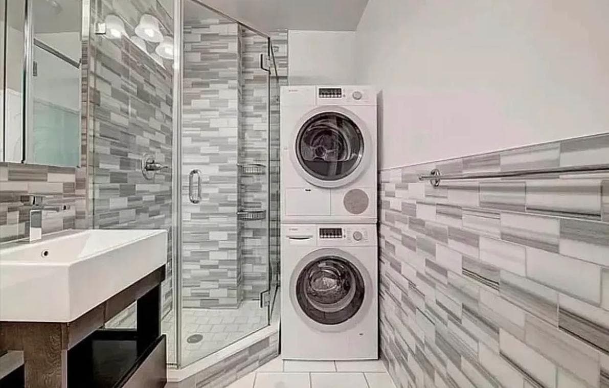 3 bed apartment at 438 West 52nd Street, Unit SEVEN, Hell's Kitchen, photo 7 of 8