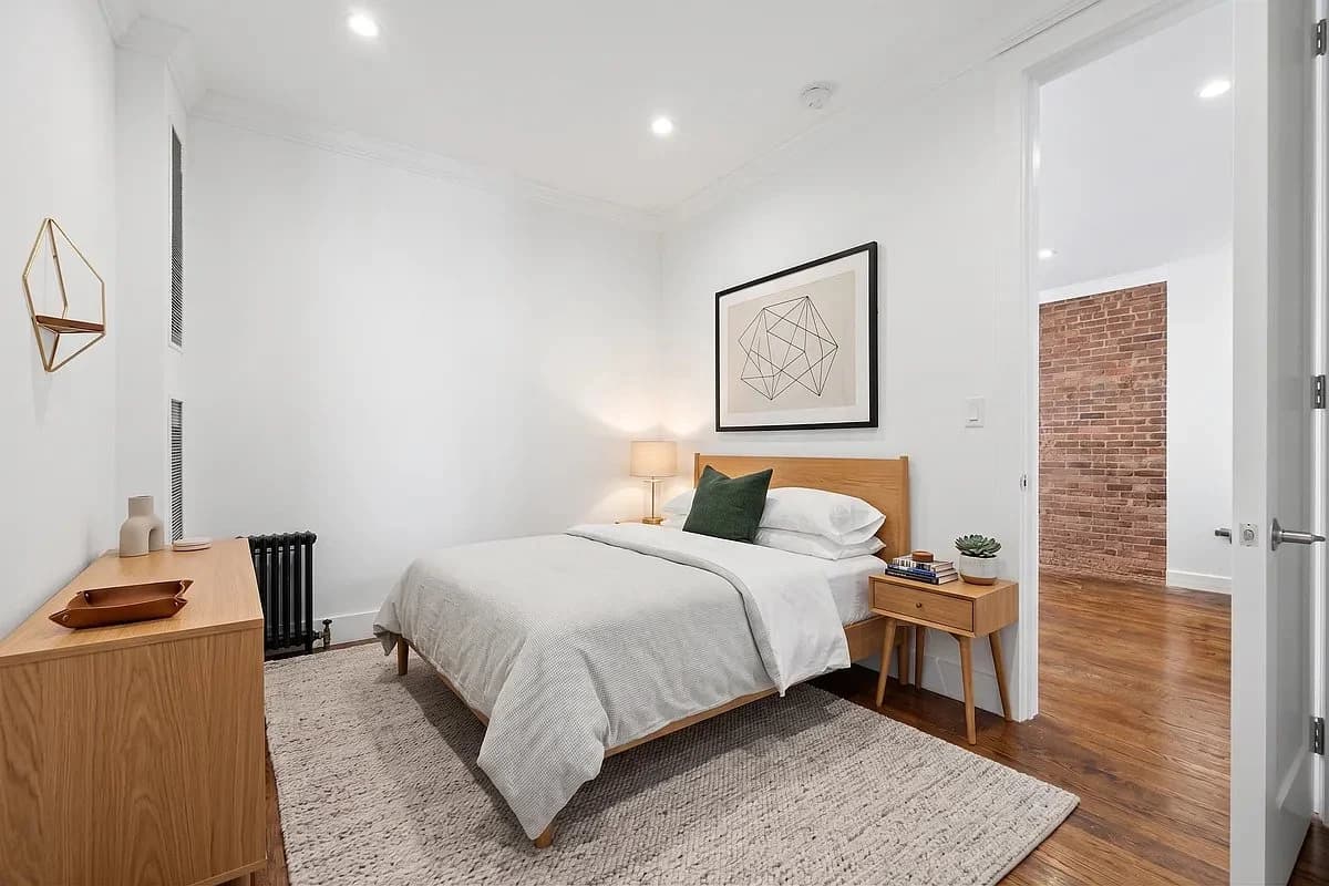 346 East 120th Street, photo 3