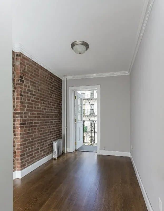 3 bed apartment at 437 W 53rd ST, Unit 4A, Hell's Kitchen, photo 3 of 5