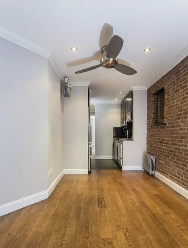 3 bed apartment at 437 W 53rd ST, Unit 4A, Hell's Kitchen, photo 4 of 5