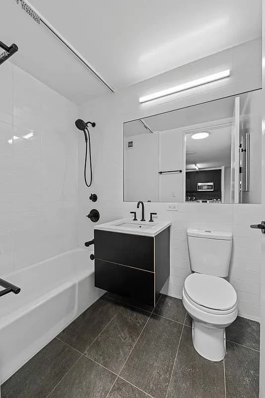 1 bed apartment at 250 East Houston Street, Unit 11L, East Village, photo 6 of 6