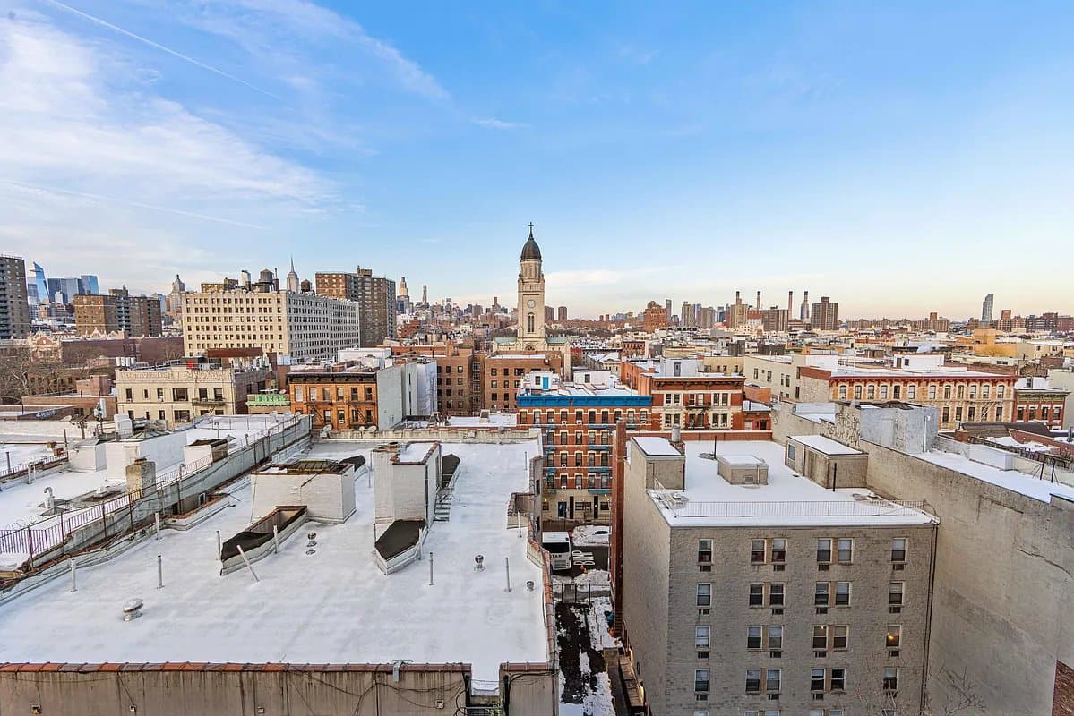 1 bed apartment at 250 East Houston Street, Unit 11L, East Village, photo 2 of 6