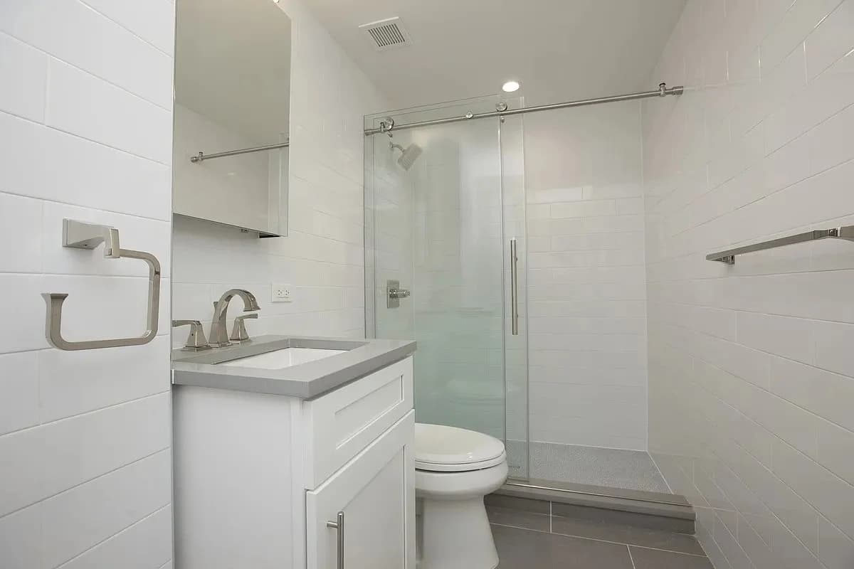 3 bed apartment at 152 Ludlow Street, Unit TH1, Lower East Side, photo 9 of 10