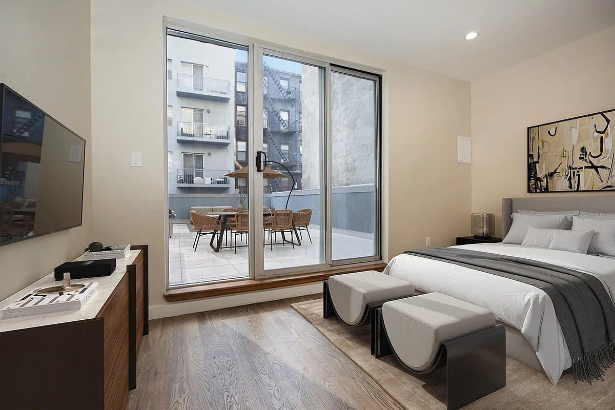 3 bed apartment at 152 Ludlow Street, Unit TH1, Lower East Side, photo 5 of 10