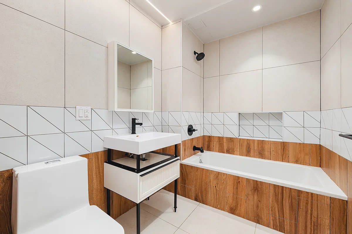 2 bed apartment at 60 West 125th Street, Unit 509, Harlem, photo 7 of 7