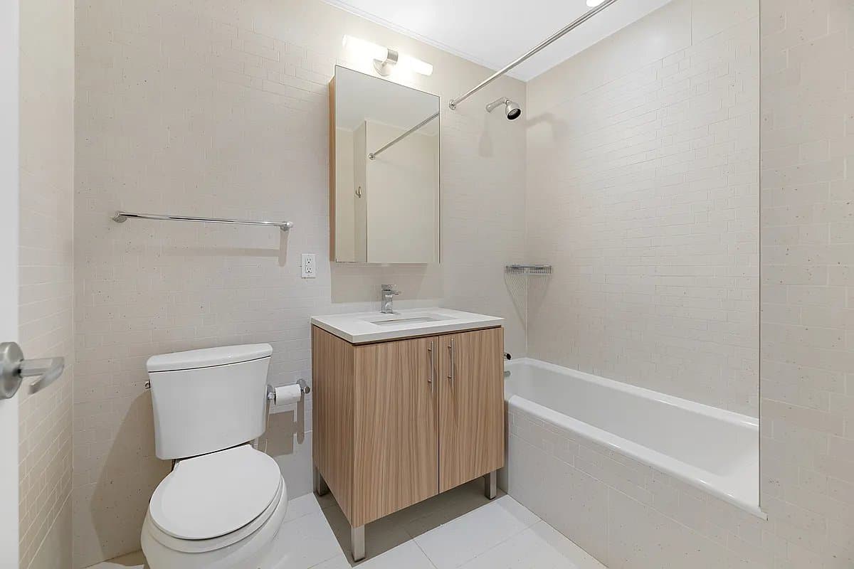 2 bed apartment at 41-22 24th Street, Unit 2C, Long Island City, photo 7 of 9