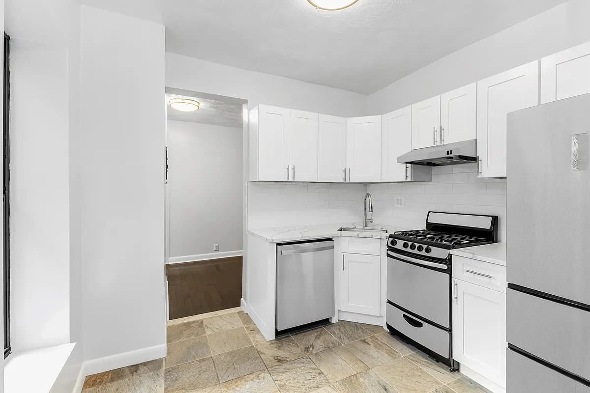 115 Perry Street, photo 4