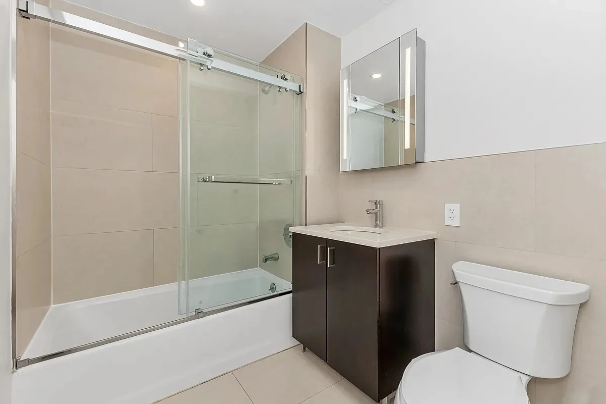 1 bed apartment at 30-50 21st Street, Unit 4H, Astoria, photo 6 of 7