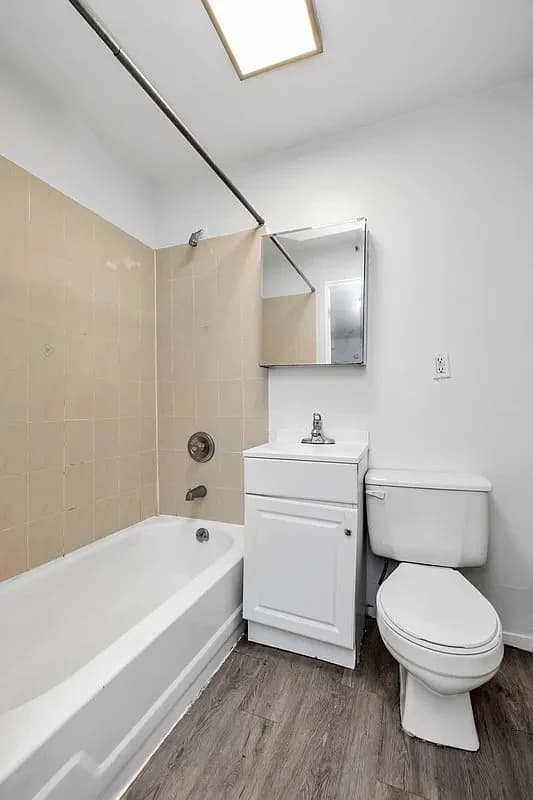 243 West 63rd Street, photo 3