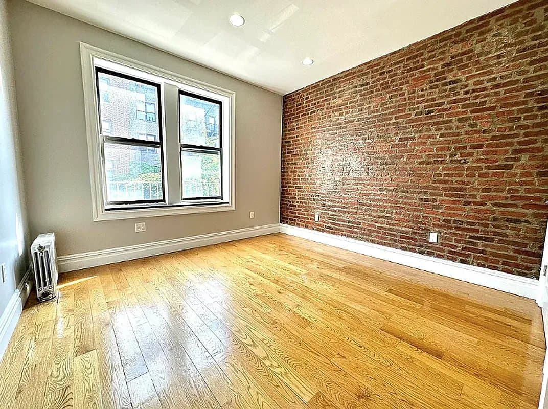 329 Lincoln Place, photo 3