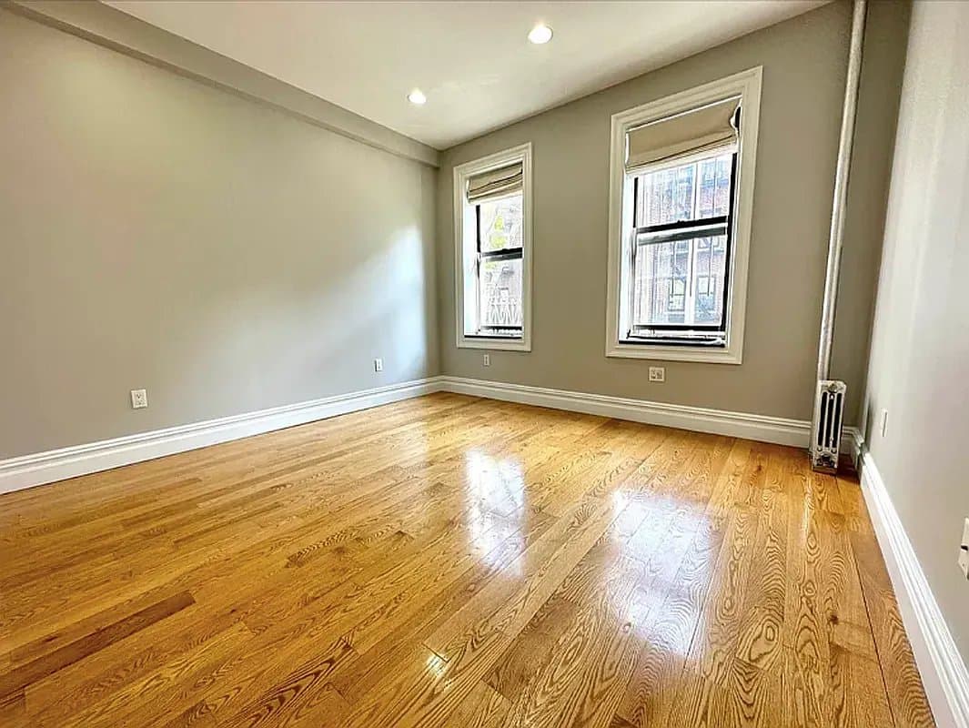 329 Lincoln Place, photo 2