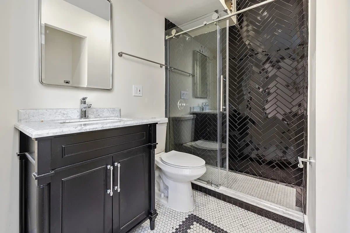 138 East 38th Street, photo 4