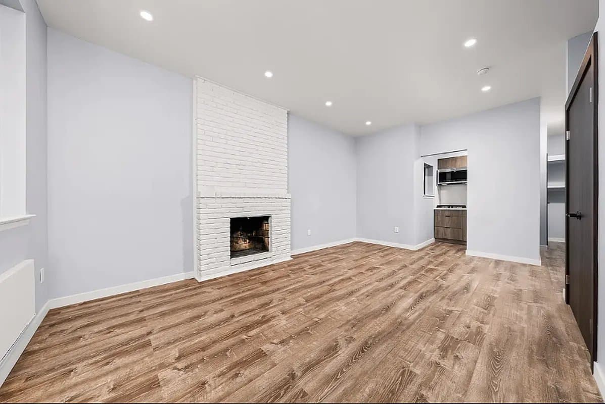 453 West 48th Street