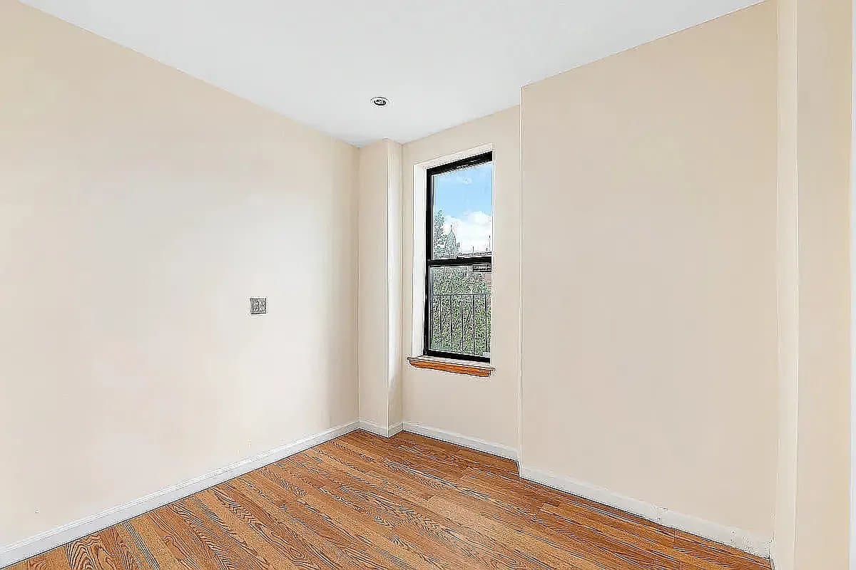 1 bed apartment at 619 East 5th Street, Unit 9, East Village, photo 5 of 6