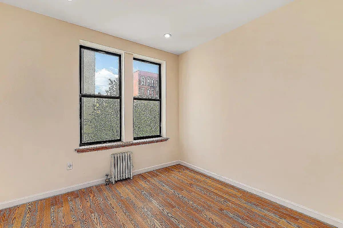 1 bed apartment at 619 East 5th Street, Unit 9, East Village, photo 3 of 6