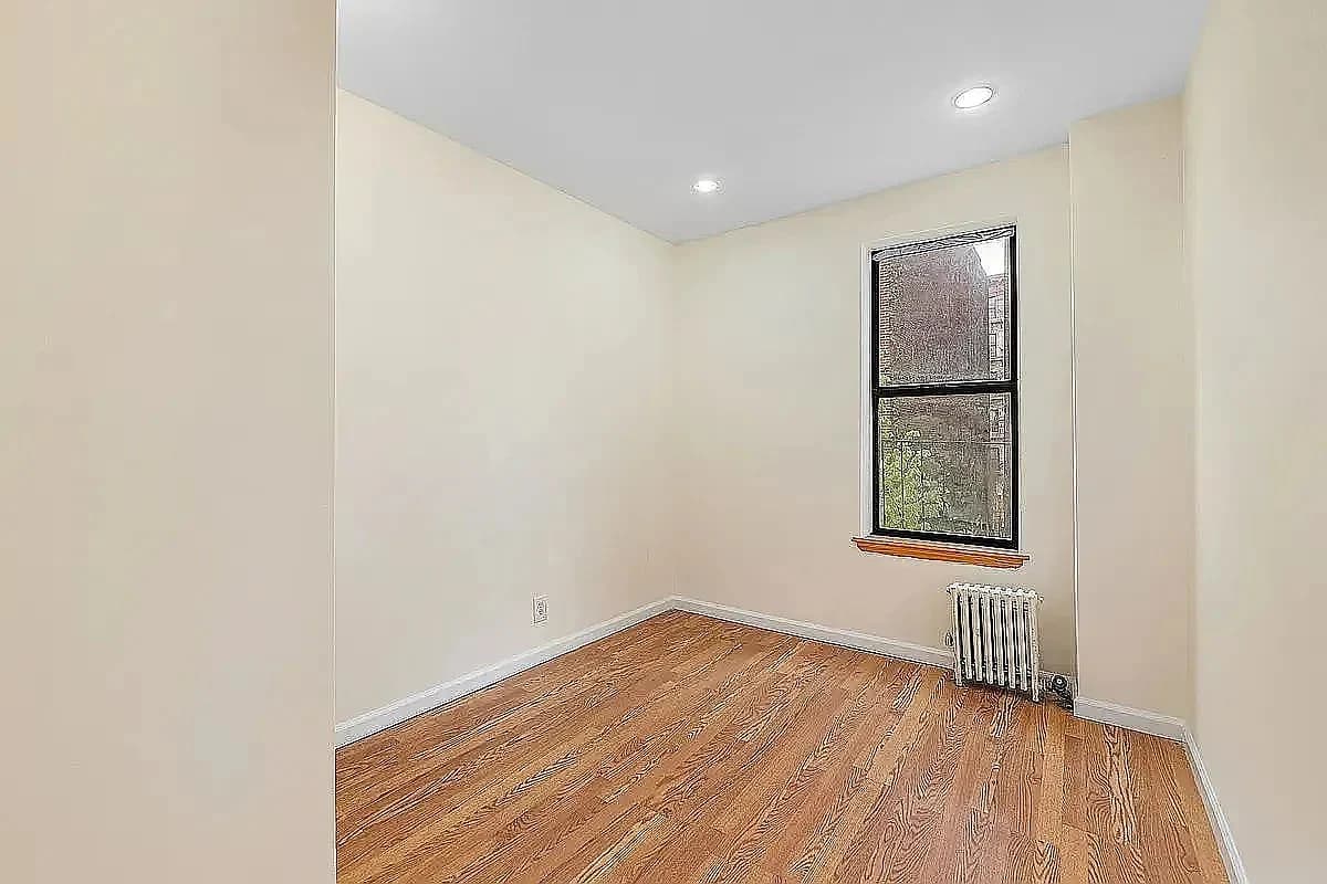 1 bed apartment at 619 East 5th Street, Unit 9, East Village, photo 4 of 6