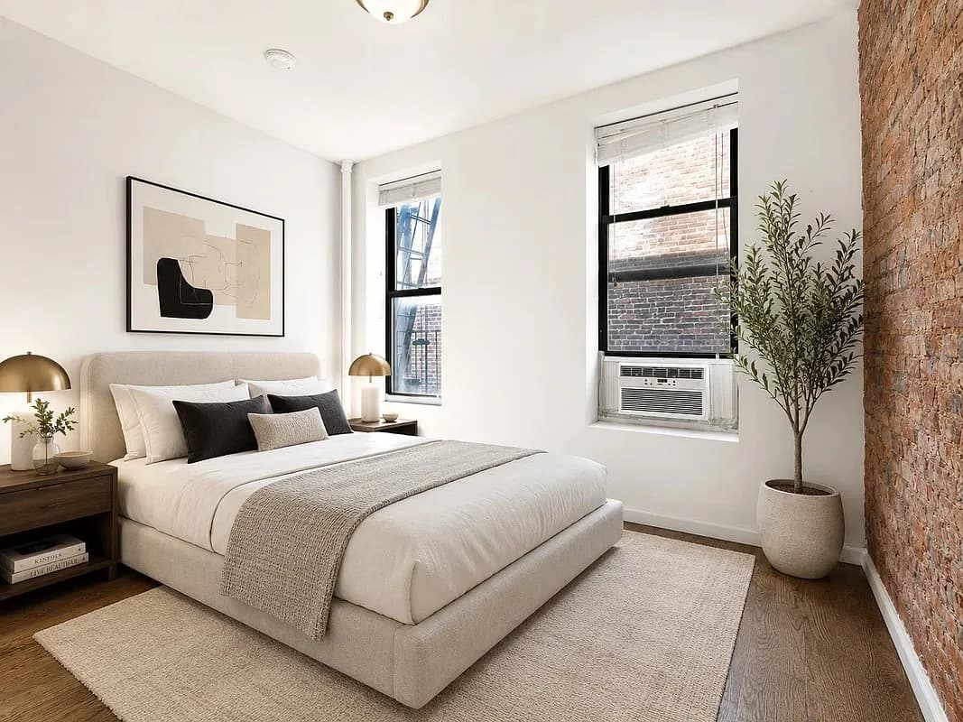 1 bed apartment at 250 Broome Street, Unit 15, Lower East Side, photo 2 of 5